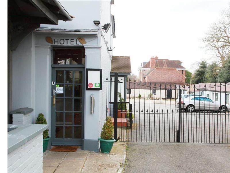 Hampton Court Hotel Ист-Молси Экстерьер фото